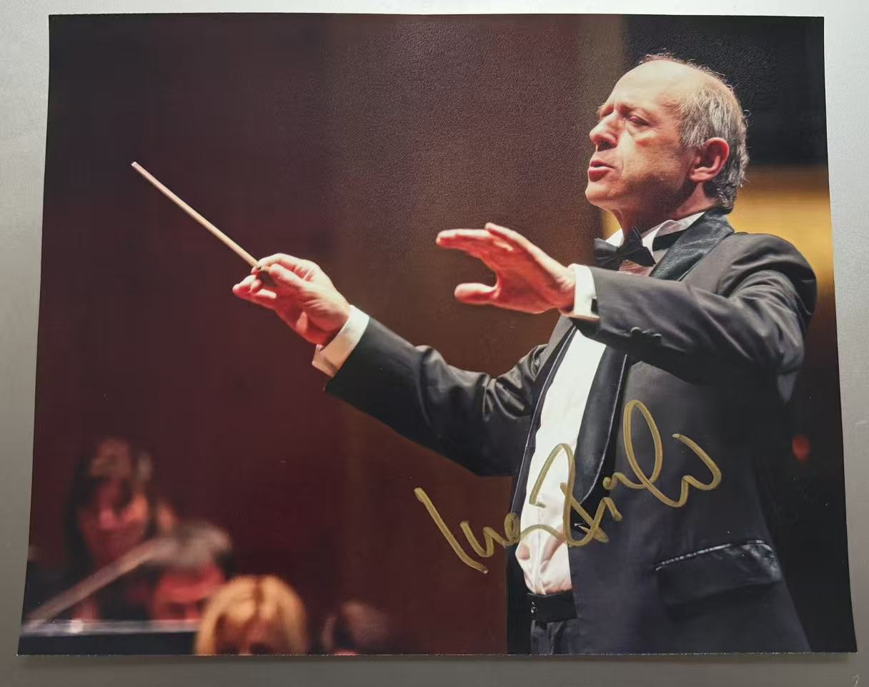signed photo