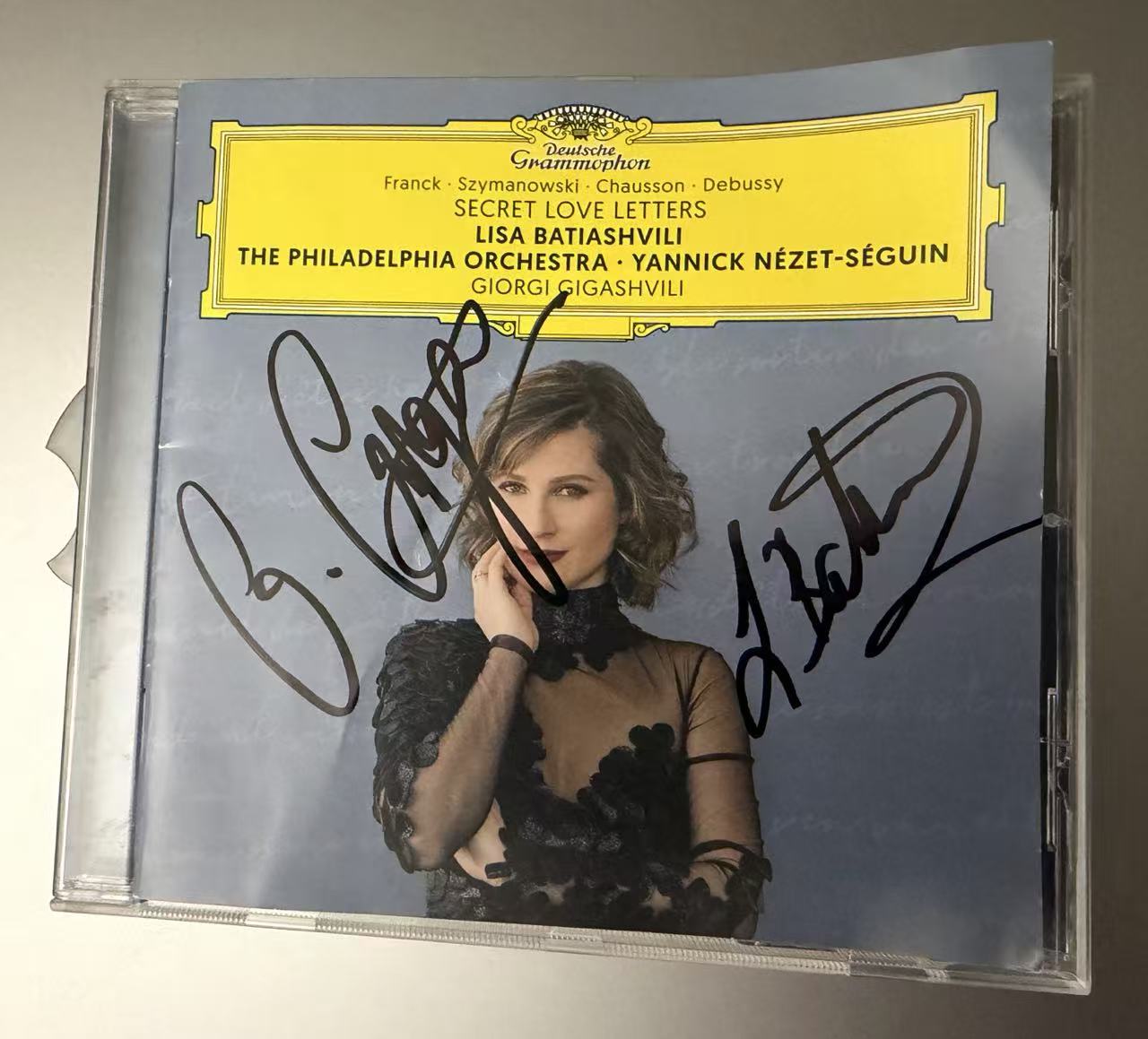 signed photo